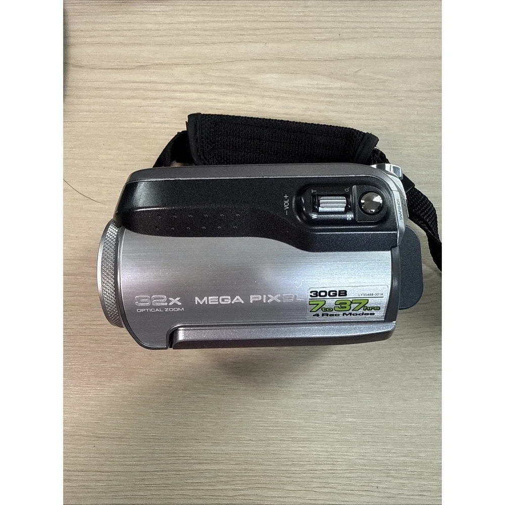 JVC Everio GZ-MG155U Black LCD 800x Digital Zoom Handheld MiniDV Camcorder WORKS